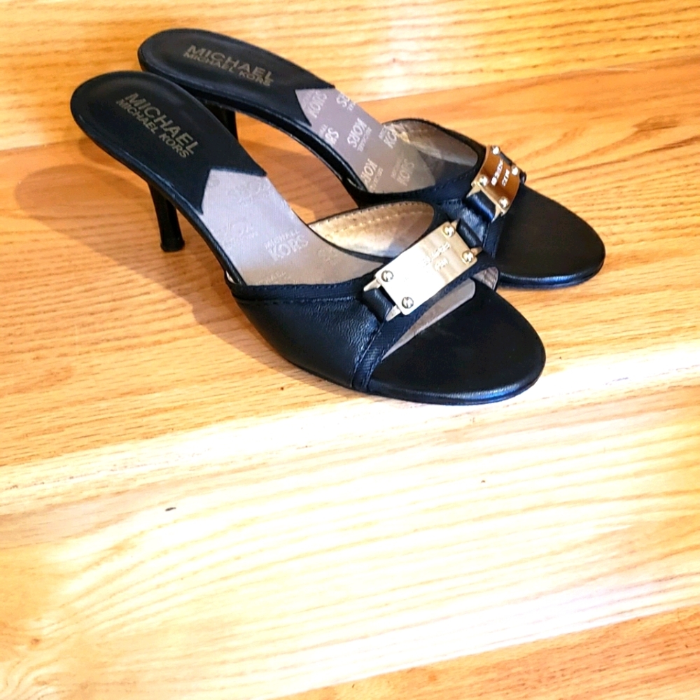 New Michael Kors black sling - Picture 1 of 9